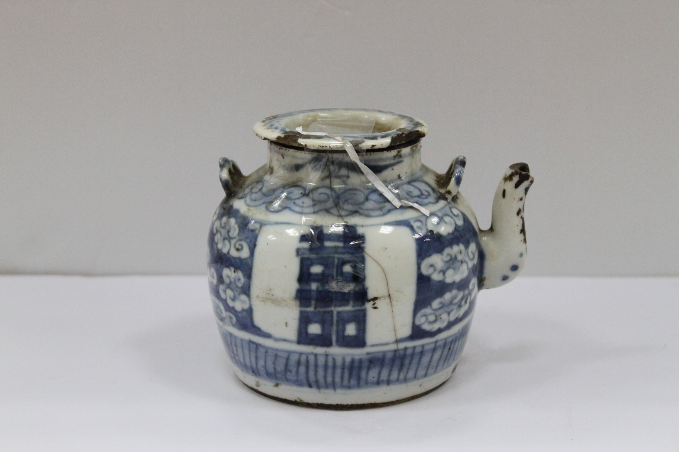 青花云纹双喜壶png