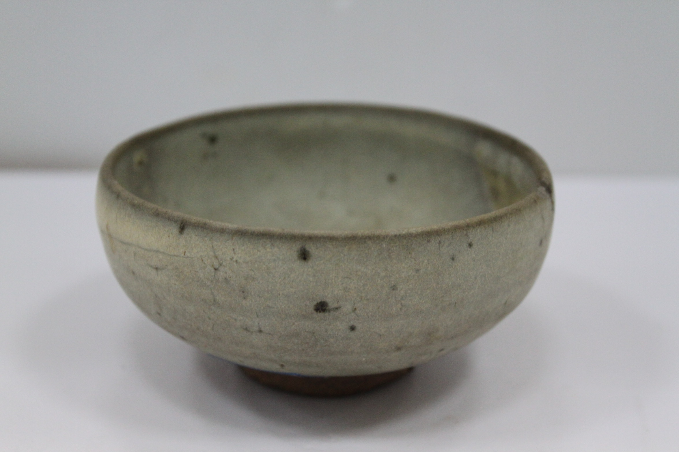 青灰釉小碗