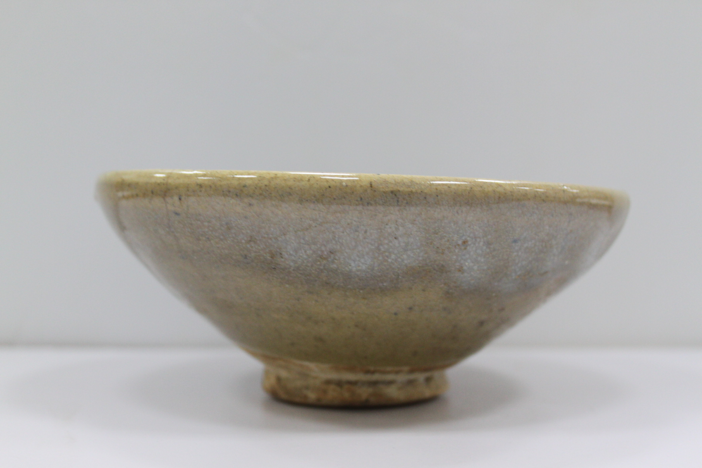 钧釉敛口斜腹碗6