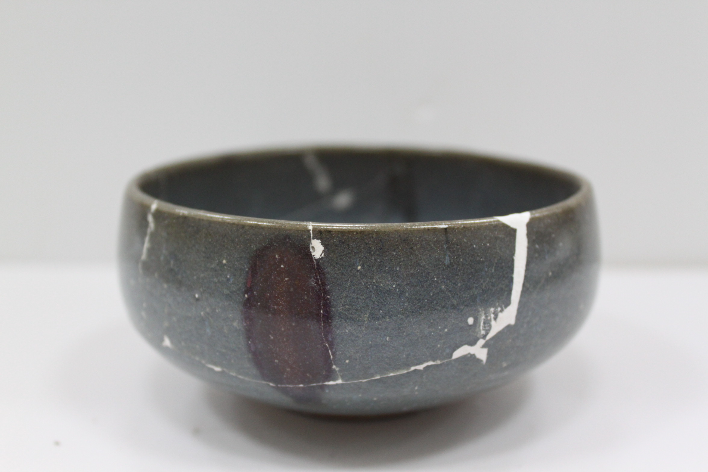 青灰釉瓷碗