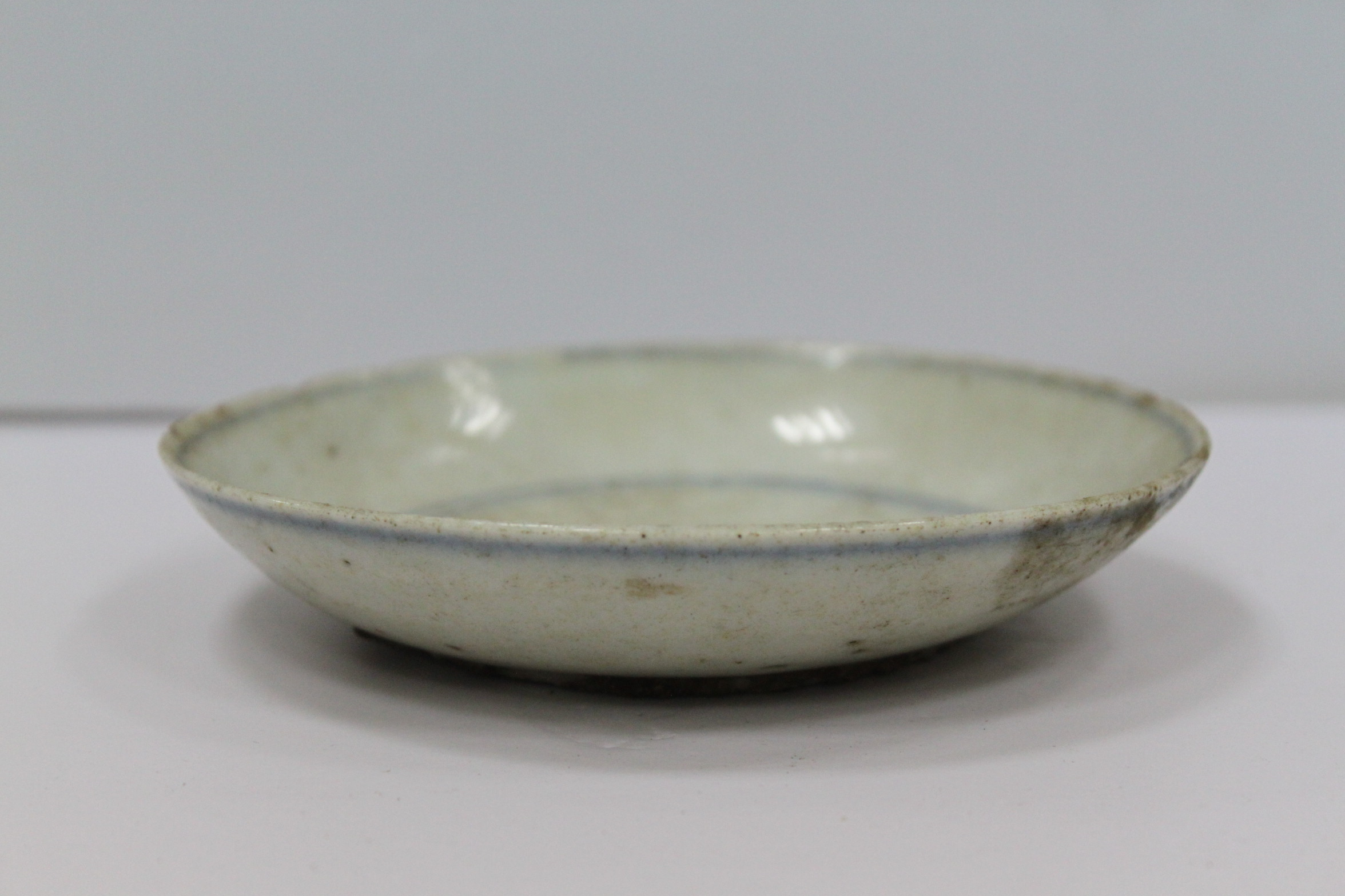 淡兰釉弦纹盘5