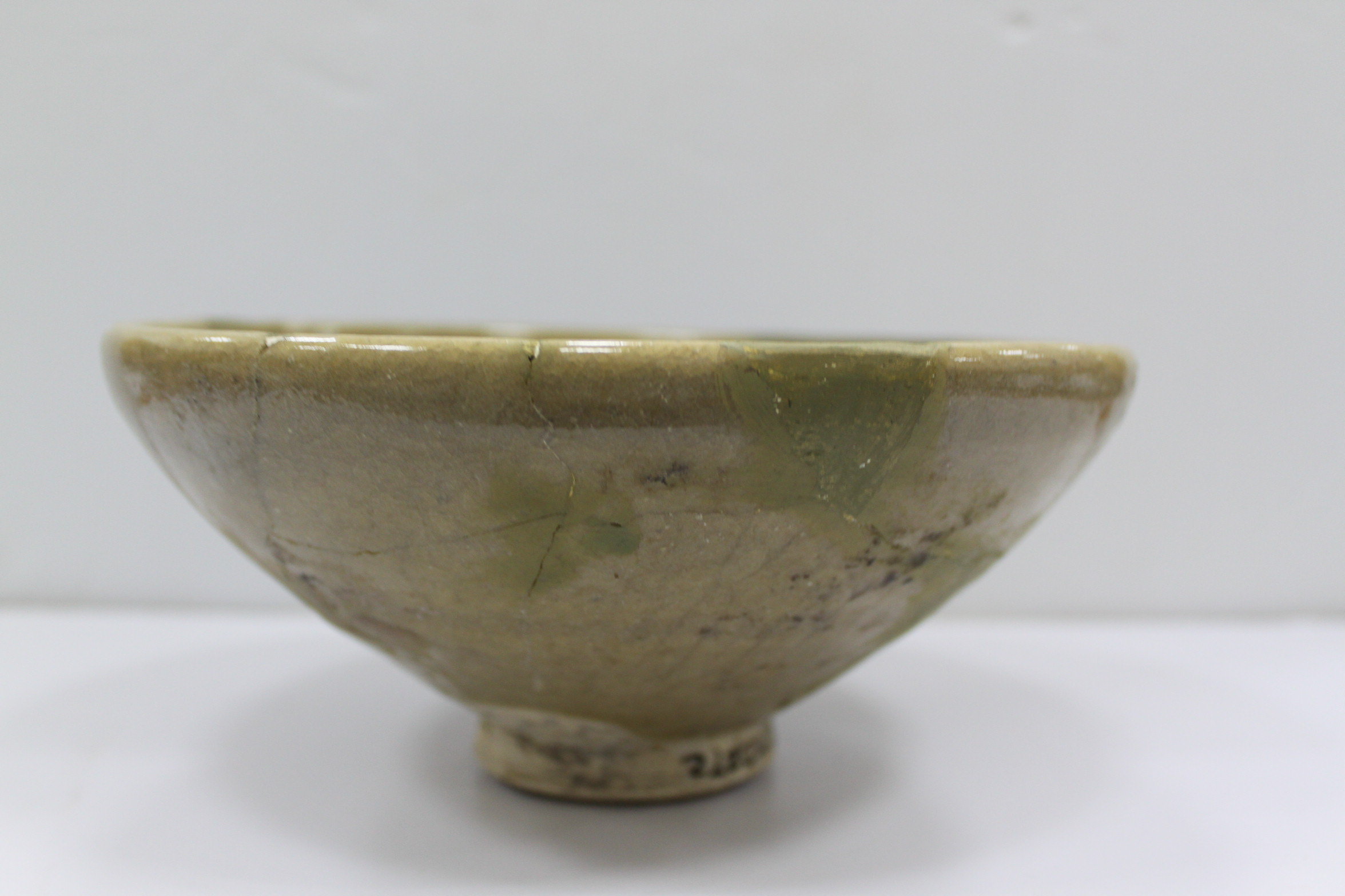 钧釉敛口斜腹碗8