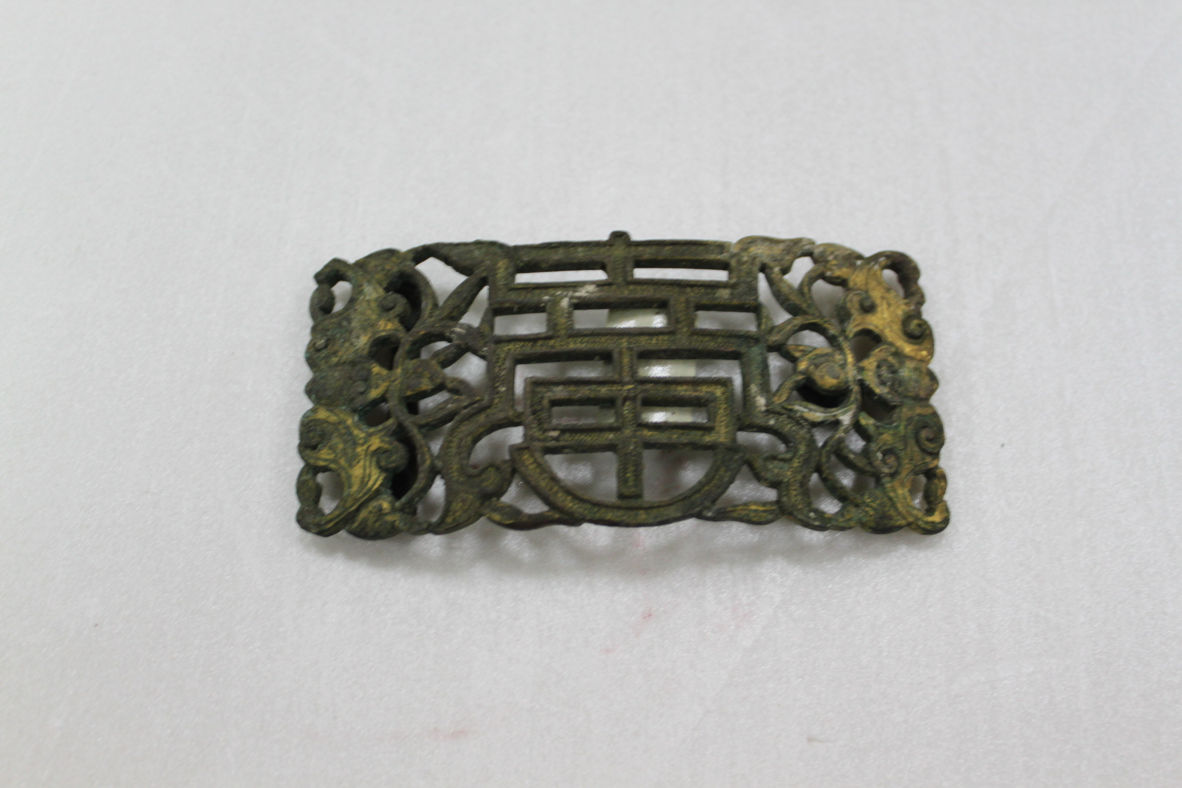 蝙蝠寿桃纹带扣