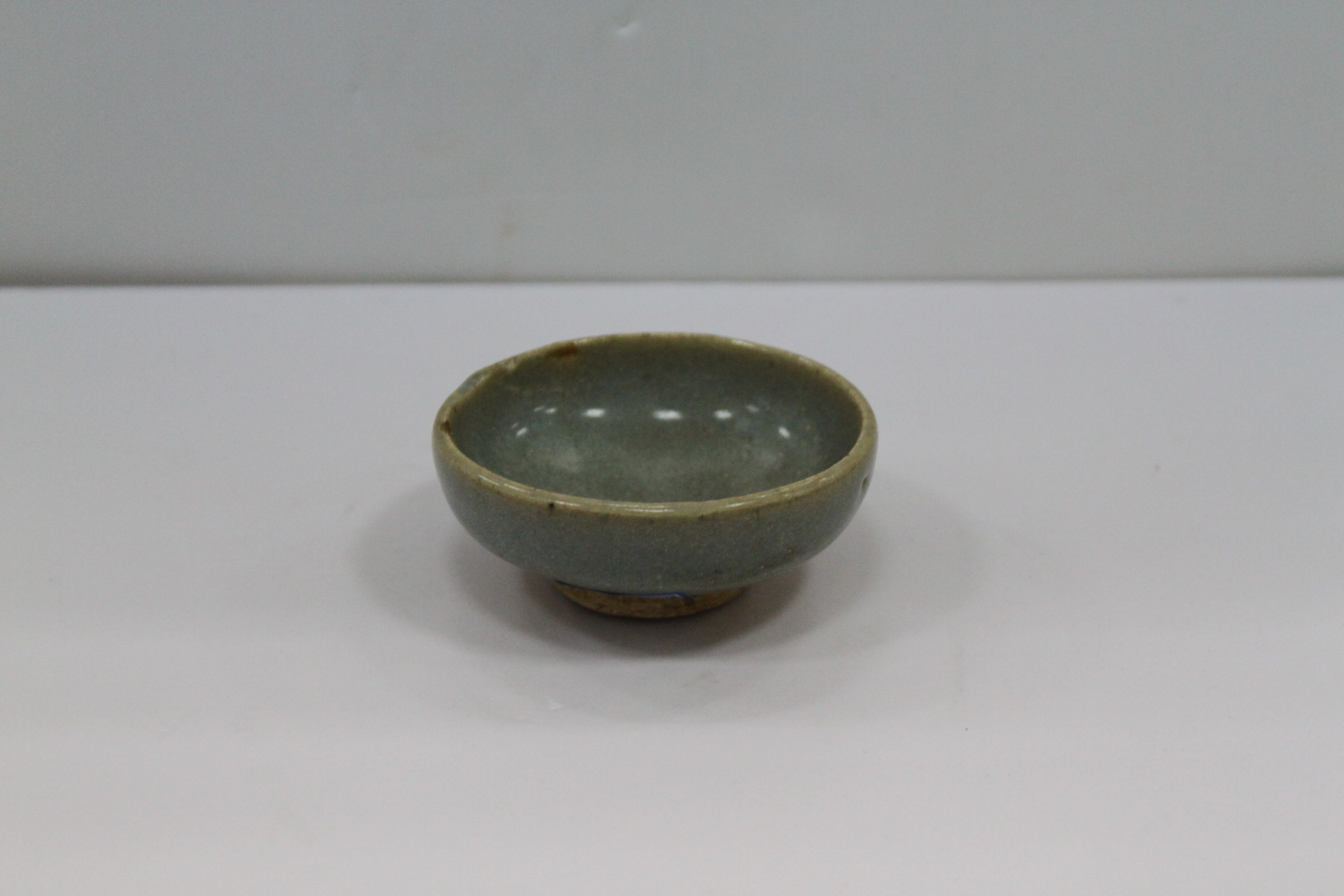 青釉小瓷碗